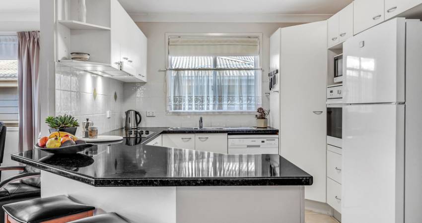 6/2 Saliena Lake Munmorah, NSW 2259-6