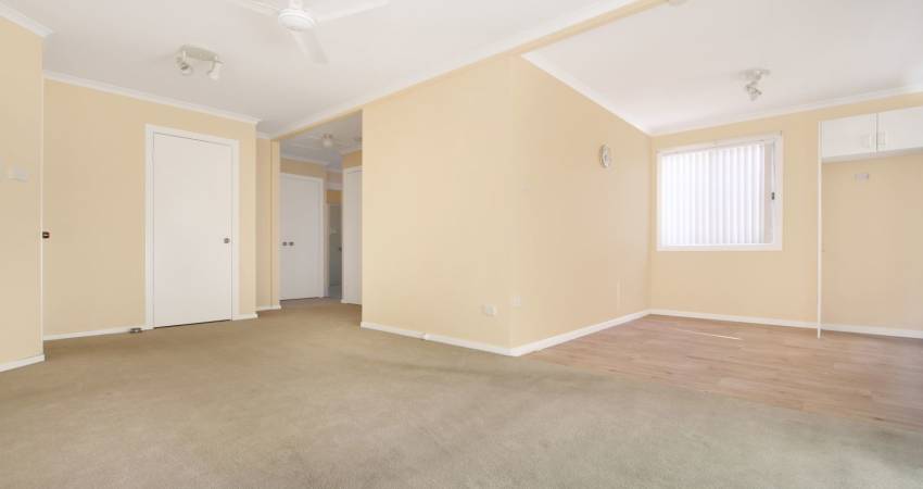 60 Angophora Crescent Kanahooka NSW 2530-2