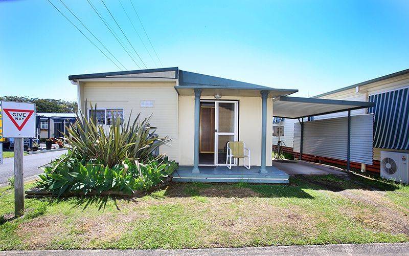60 First Avenue Woolgoolga NSW 2456  1