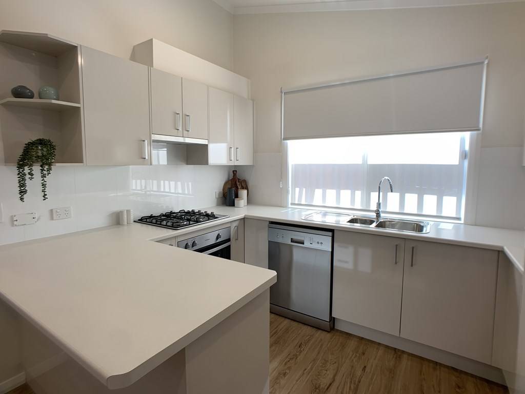 21 Red Head Road, Hallidays Point NSW 2430-5