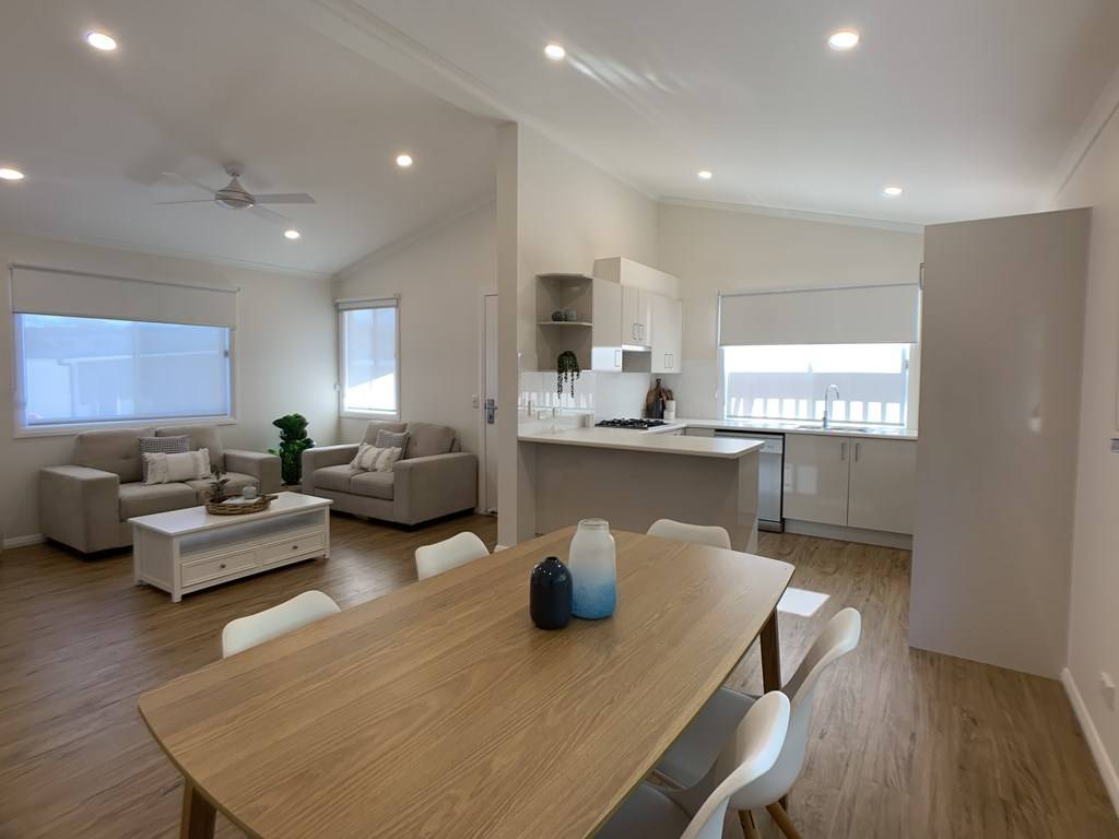 21 Red Head Road, Hallidays Point NSW 2430-4