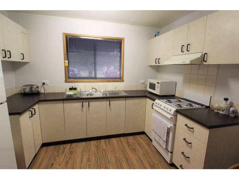 66-5189 Riverina Highway, Howlong, NSW 2643 -7