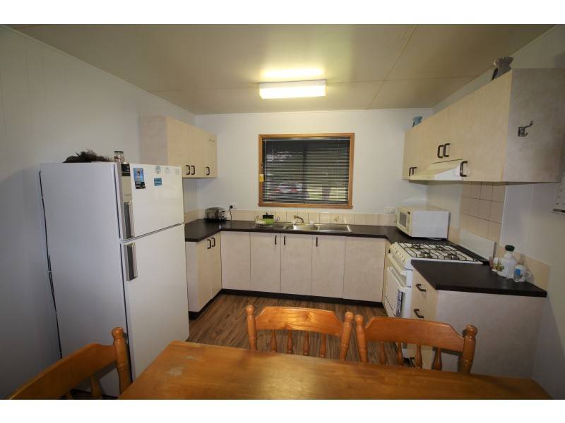 66-5189 Riverina Highway, Howlong, NSW 2643 -3