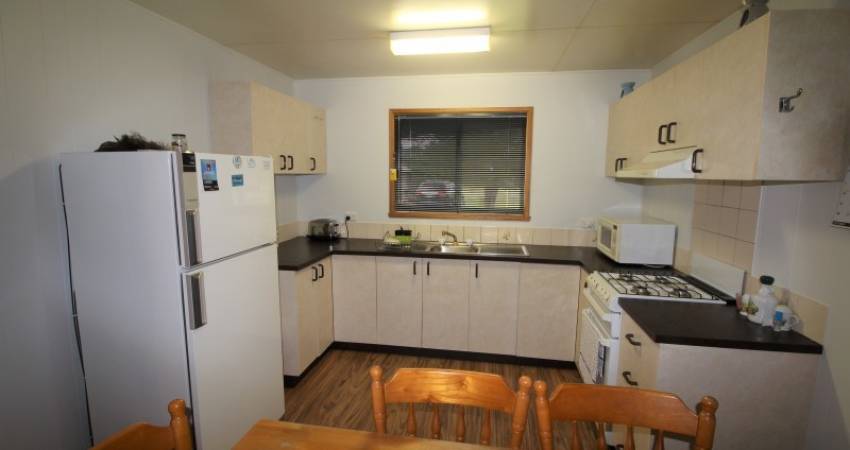 66-5189 Riverina Highway, Howlong, NSW 2643 -3