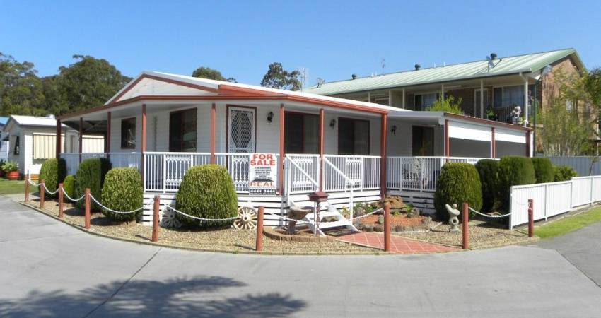 68-157 The Springs Rd Sussex Inlet NSW 2540-1