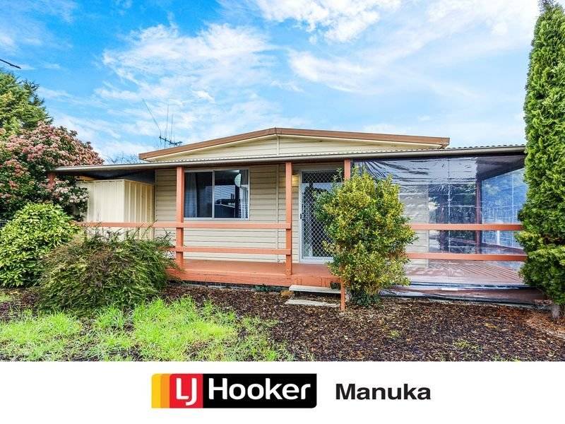 6 Conifer Avenue, Symonston, ACT 2609 2