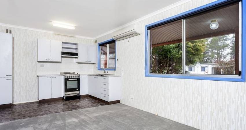 6 Conifer Avenue, Symonston, ACT 2609 1