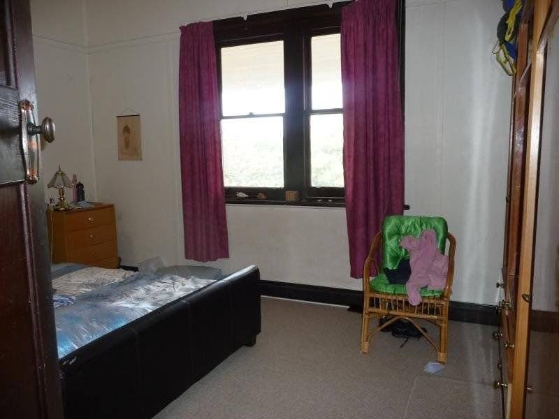 71 Stanley Street, Orbost, Vic 3888 1