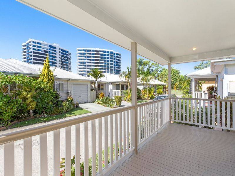 73-11 Treasure Island Drive Biggera Waters QLD 4216 1