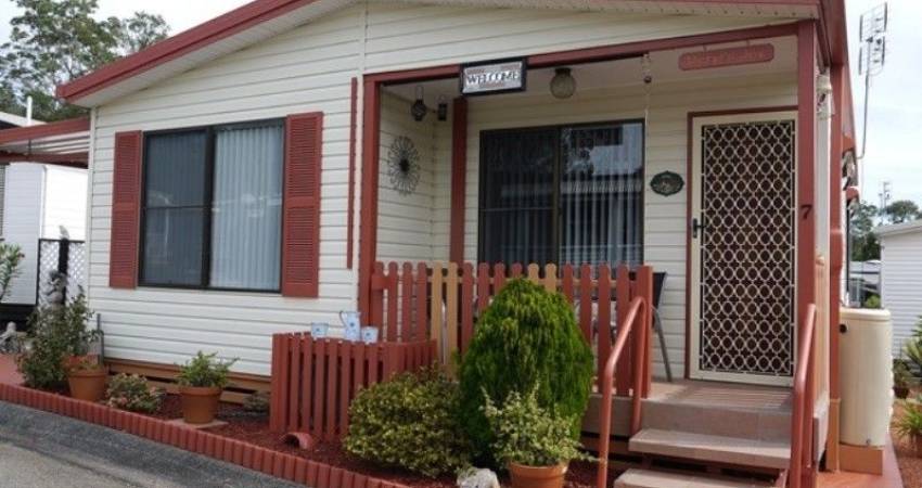 7 Third Avenue Broadlands Estate Green Point NSW 2251 2