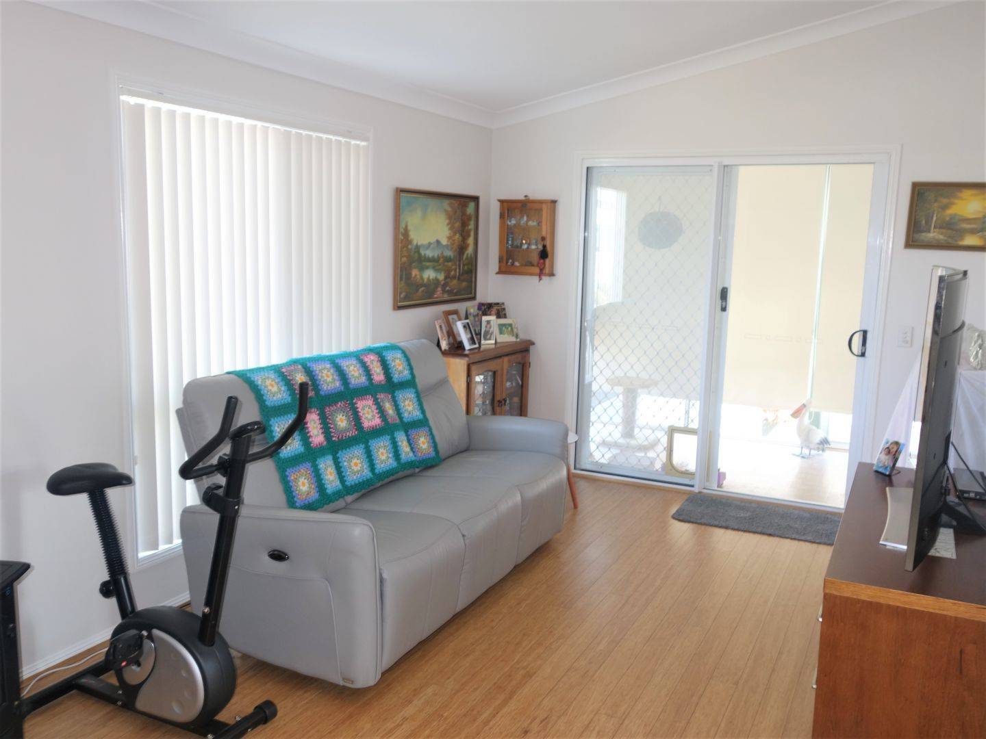 8/14th Avenue, 120 Osborne Parade Warilla NSW 2528 -2