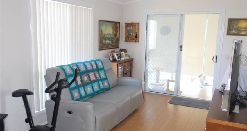 8/14th Avenue, 120 Osborne Parade Warilla NSW 2528 -2