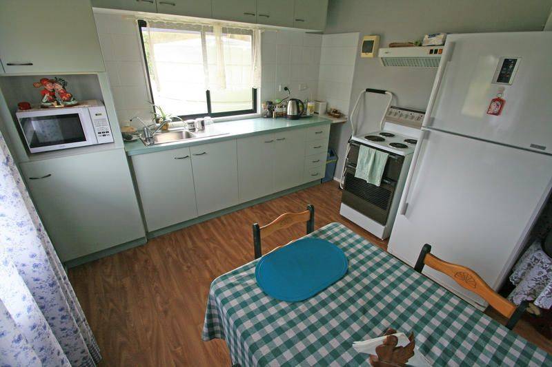 81 Pharlap Parade Branyan QLD 4670 -1