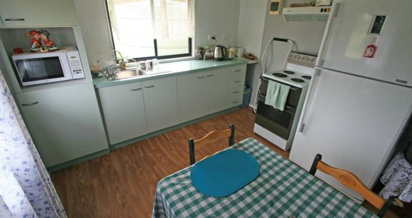 81 Pharlap Parade Branyan QLD 4670 -1
