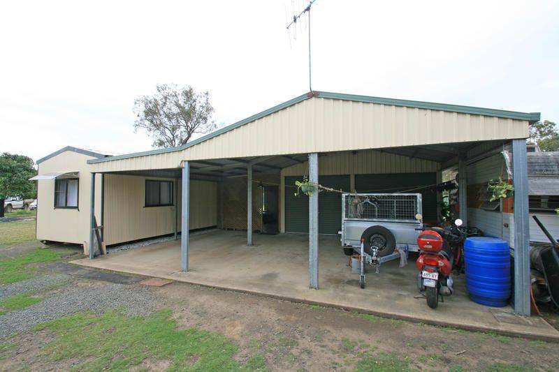 81 Pharlap Parade Branyan QLD 4670 -2