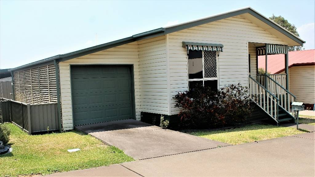 84	102A Moores Pocket Rd, Moores Pocket QLD 4305 2