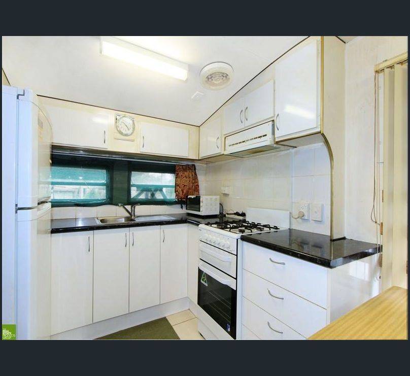 93/4 Woodrow Pl, Figtree, NSW 2525 1