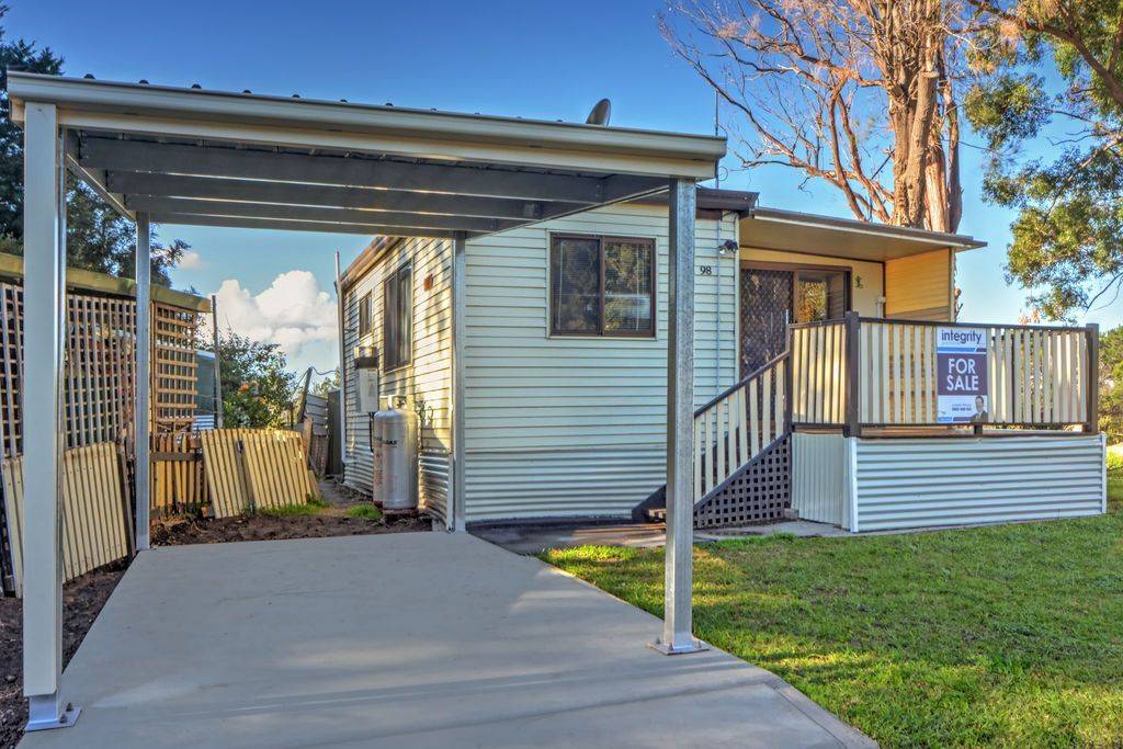 98-17 Terara Road Nowra NSW 2541-1