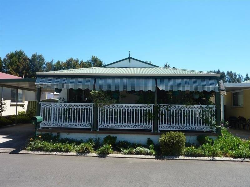 9 Willow Crescent, Kanahooka, NSW 2530-1