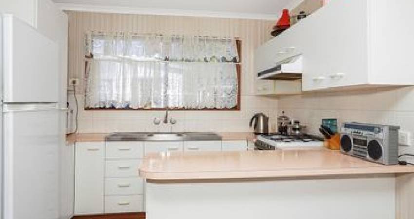 B6/9 Milpera Road, Green Point, NSW 2251 1