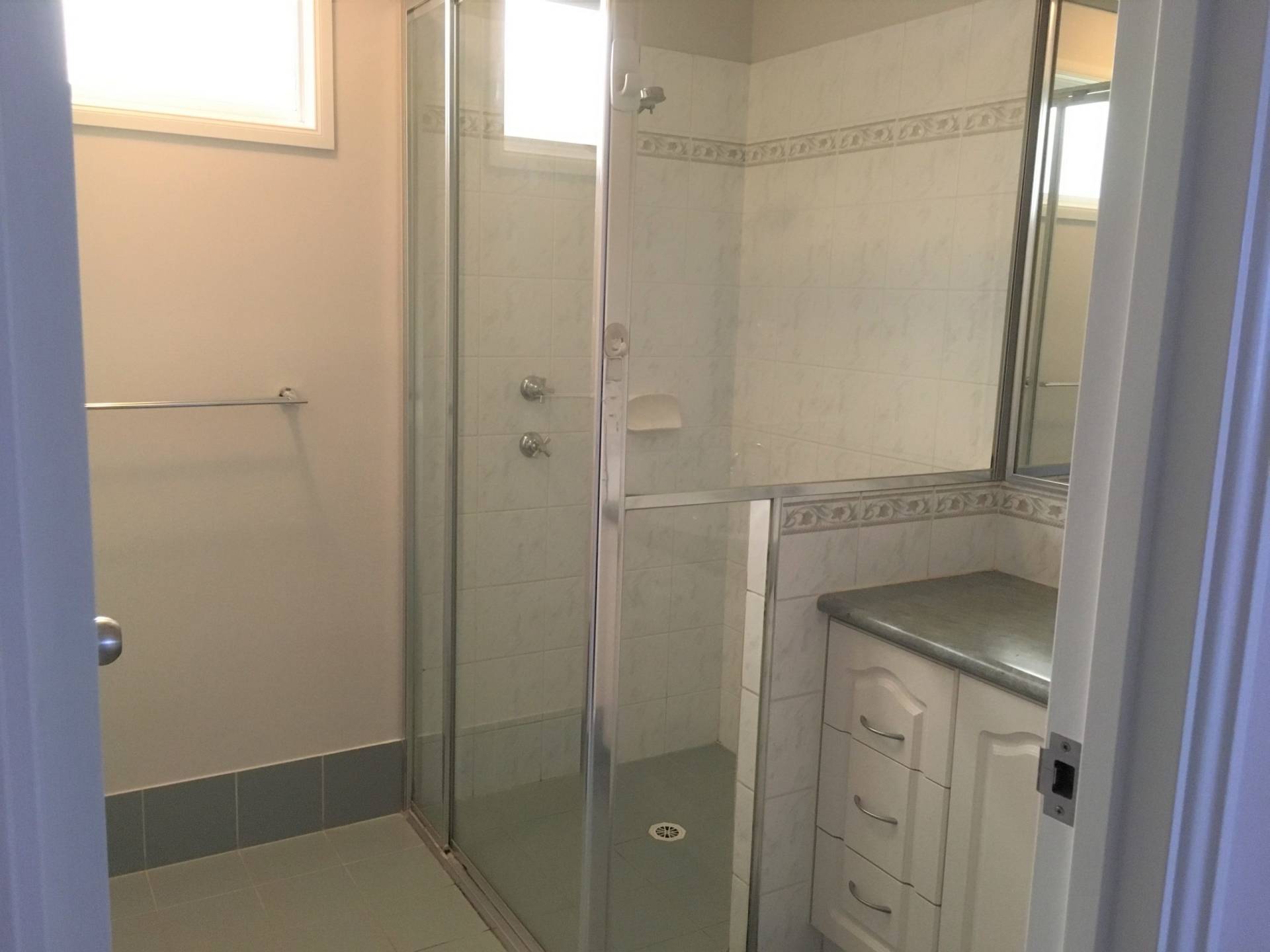 597 Kalamunda Rd, High Wycombe WA -3