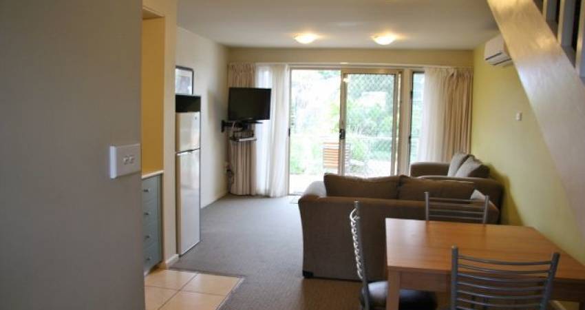 Belmont NSW 2280 2