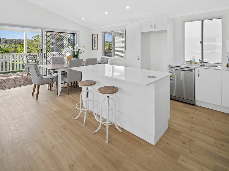 102/1 Norman Street Lake Conjola, NSW 2539-4