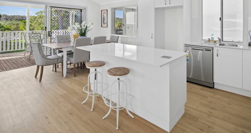 102/1 Norman Street Lake Conjola, NSW 2539-4
