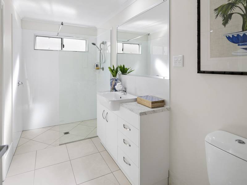 102/1 Norman Street Lake Conjola, NSW 2539-2