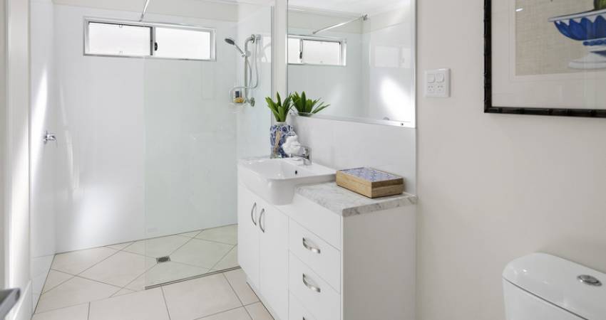 102/1 Norman Street Lake Conjola, NSW 2539-2