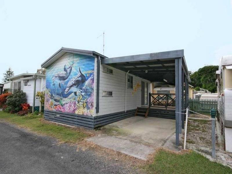 Brooms Head, NSW 2463 1