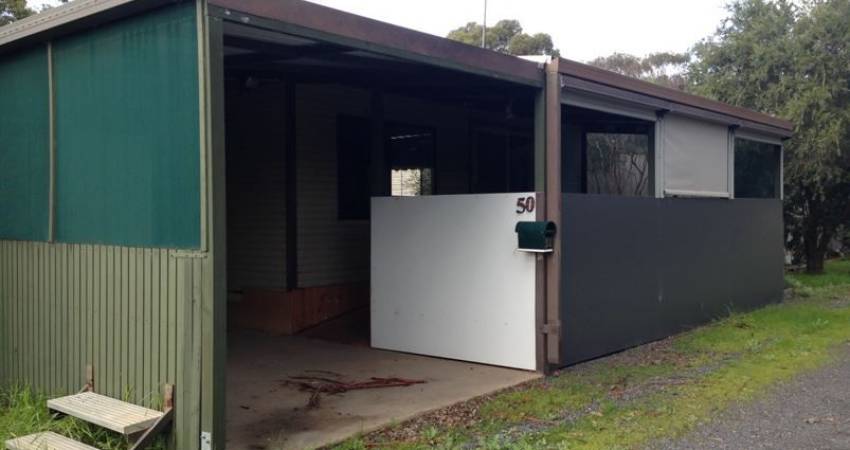 Cabin 50 Westside Caravan Park Yarrawonga VIC 3730 2