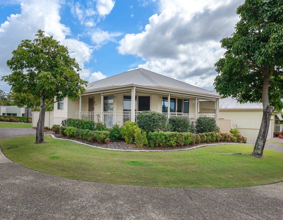 9/1 McKenzie Dr, Highland Park QLD 4211 - 1