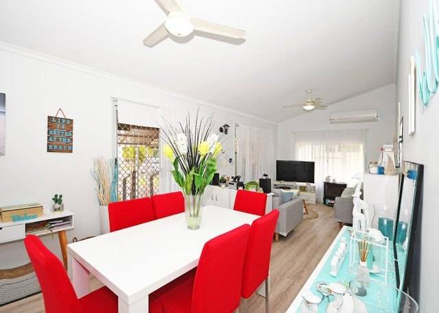 208-218 Elizabeth Street Urangan QLD 4655-5