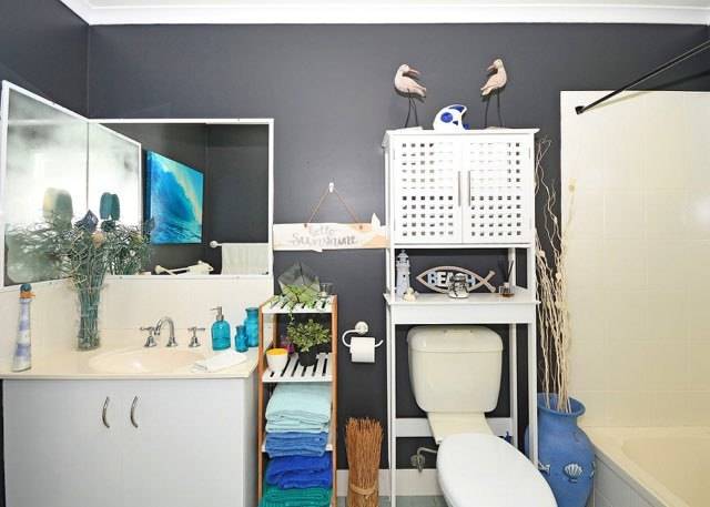 208-218 Elizabeth Street Urangan QLD 4655-3