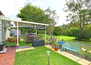 208-218 Elizabeth Street Urangan QLD 4655-2