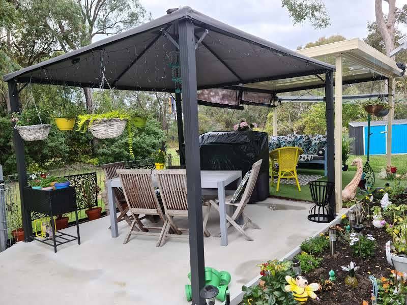 208-218 Elizabeth Street Urangan QLD 4655-1