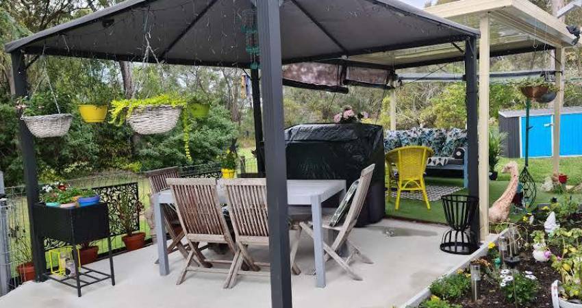 208-218 Elizabeth Street Urangan QLD 4655-1
