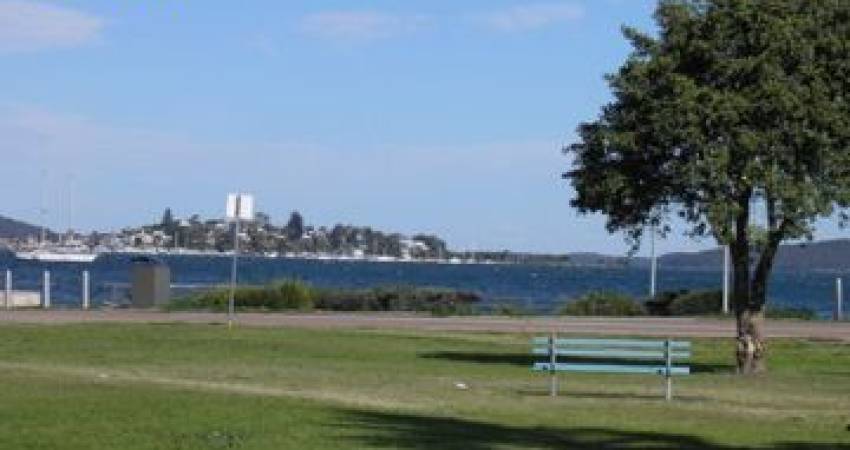 East 61 1a Gerald Street Belmont NSW 2280 2