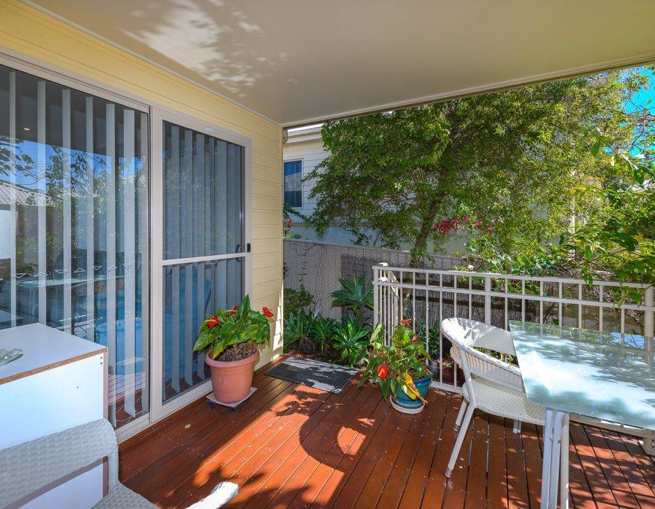 14/1 McKenzie Dr, Highland Park QLD 4211 -  2