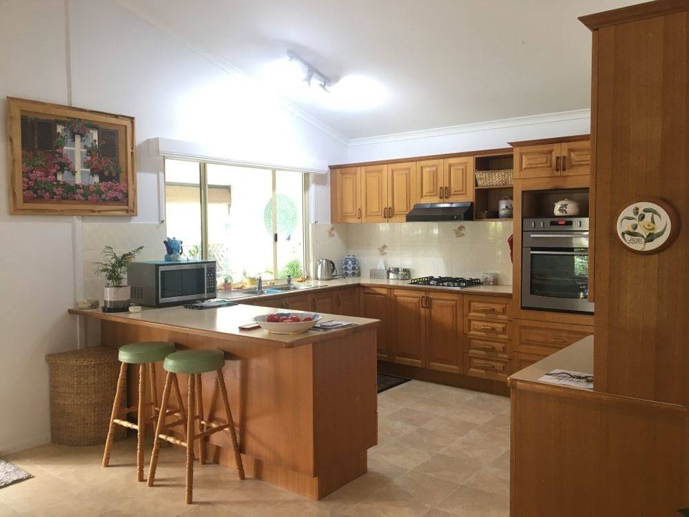 208-218 Elizabeth Street Urangan QLD 4655-4