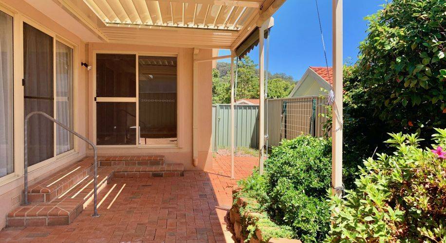 84 BORONIA CRESCENT Erina NSW 2250-1