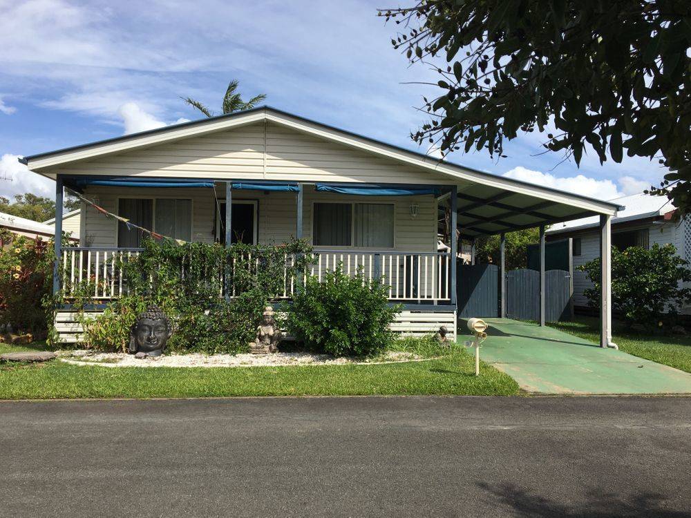 208-218 Elizabeth Street Urangan QLD 4655-7