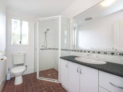 597 Kalamunda Rd, High Wycombe WA -6