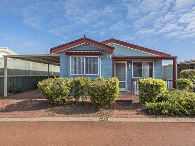 597 Kalamunda Rd, High Wycombe WA -4