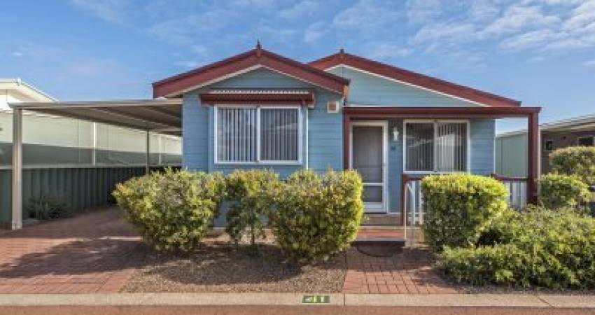 597 Kalamunda Rd, High Wycombe WA -4