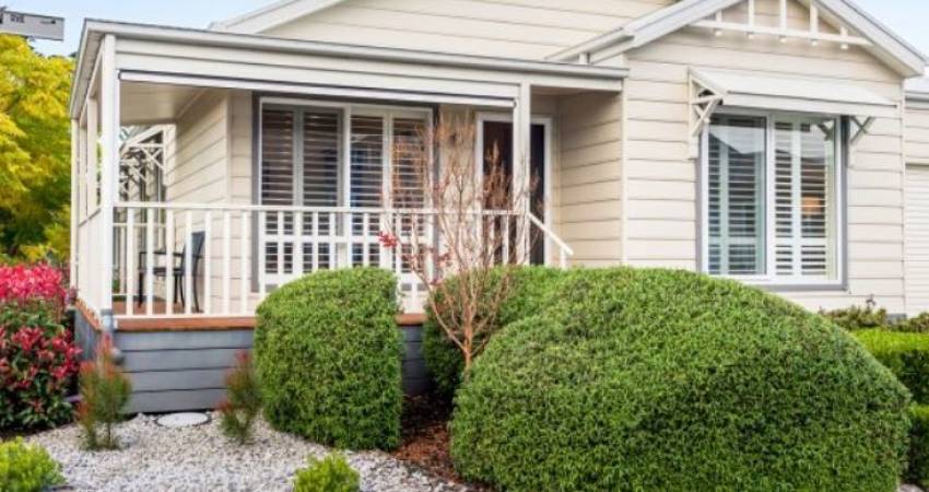 19-51 Warral Road West Tamworth, NSW 2340  7