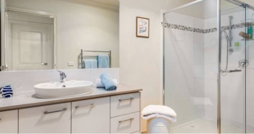 19-51 Warral Road West Tamworth, NSW 2340  5