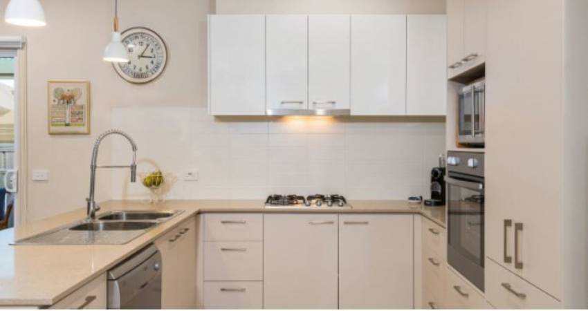 19-51 Warral Road West Tamworth, NSW 2340  3