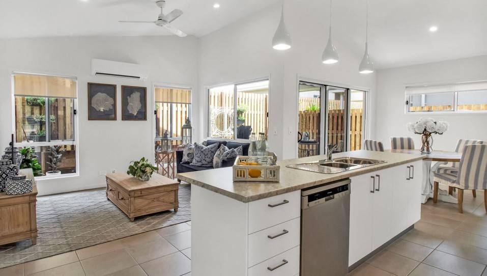 2/20 Island View Dr, Urangan QLD 4655, Australia-4